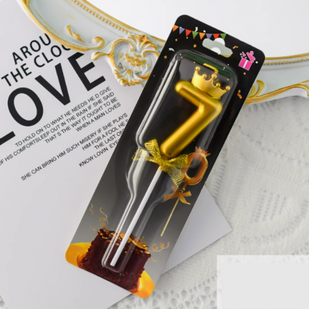 Свеча золотая цифра 7 61589